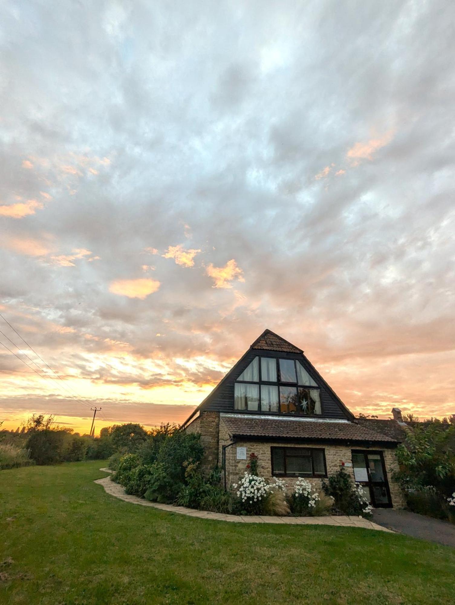 Kingfisher Barn B&B Abingdon-on-Thames Exterior photo